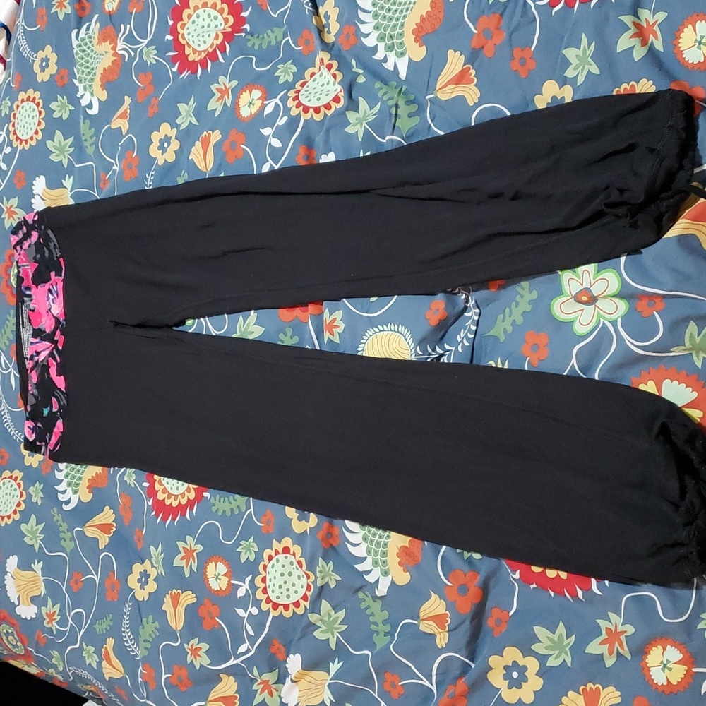 3/$15 Victoria Secret tall wide leg active wear pants